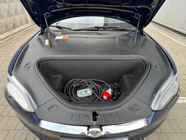 Синий Тесла Модель С, объемом двигателя 0 л и пробегом 190 тыс. км за 14700 $, фото 22 на Automoto.ua