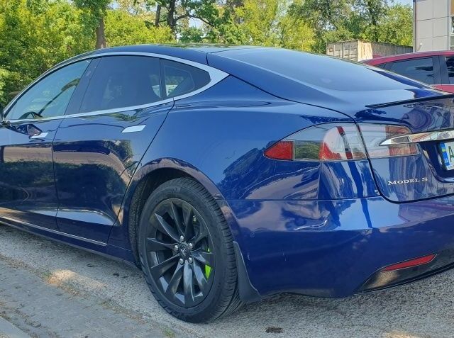 Синий Тесла Модель С, объемом двигателя 0 л и пробегом 160 тыс. км за 15000 $, фото 6 на Automoto.ua