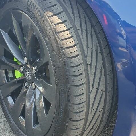 Синий Тесла Модель С, объемом двигателя 0 л и пробегом 160 тыс. км за 15000 $, фото 4 на Automoto.ua