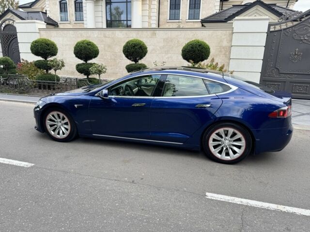 Синий Тесла Модель С, объемом двигателя 0 л и пробегом 120 тыс. км за 463 $, фото 2 на Automoto.ua