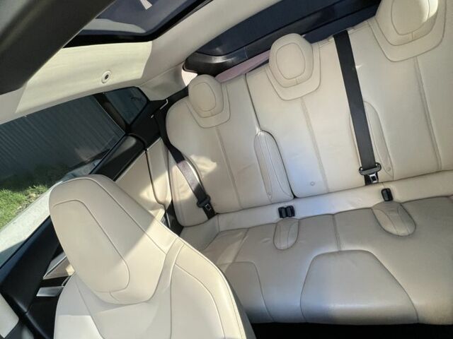 Синий Тесла Модель С, объемом двигателя 0 л и пробегом 178 тыс. км за 10500 $, фото 6 на Automoto.ua