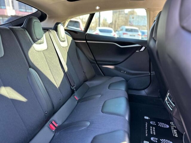 Синій Тесла Модель С, об'ємом двигуна 0 л та пробігом 150 тис. км за 18200 $, фото 9 на Automoto.ua