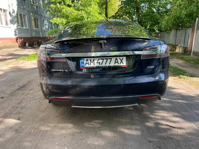 Синий Тесла Модель С, объемом двигателя 0 л и пробегом 106 тыс. км за 11850 $, фото 2 на Automoto.ua