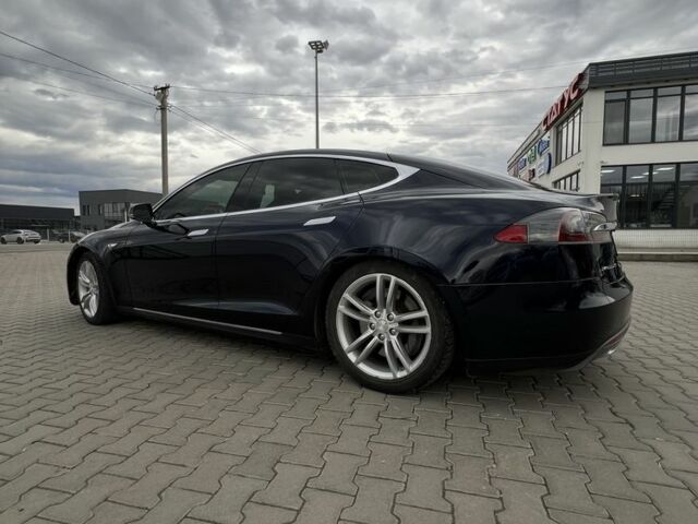 Синий Тесла Модель С, объемом двигателя 0 л и пробегом 100 тыс. км за 14200 $, фото 1 на Automoto.ua