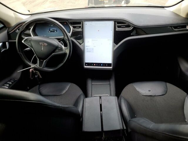 Синій Тесла Модель С, об'ємом двигуна 0 л та пробігом 45 тис. км за 13400 $, фото 7 на Automoto.ua