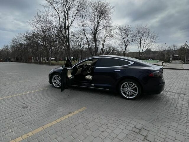 Синій Тесла Модель С, об'ємом двигуна 0 л та пробігом 148 тис. км за 11800 $, фото 19 на Automoto.ua