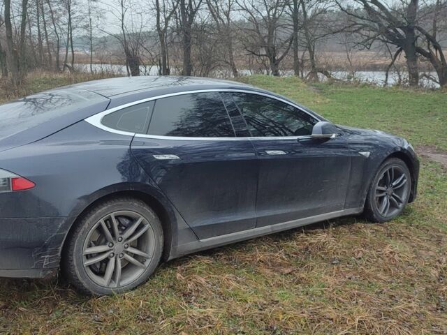 Синий Тесла Модель С, объемом двигателя 0 л и пробегом 145 тыс. км за 14000 $, фото 15 на Automoto.ua