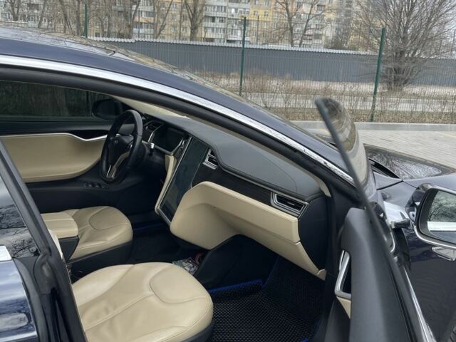 Синій Тесла Модель С, об'ємом двигуна 0 л та пробігом 148 тис. км за 11800 $, фото 9 на Automoto.ua