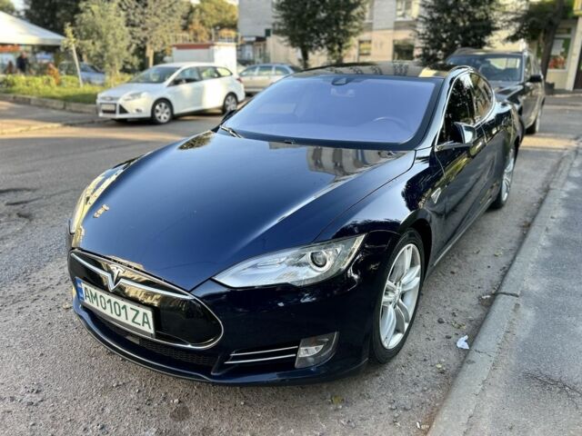 Синий Тесла Модель С, объемом двигателя 0 л и пробегом 220 тыс. км за 12500 $, фото 1 на Automoto.ua