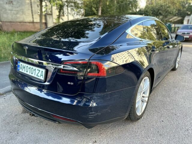 Синий Тесла Модель С, объемом двигателя 0 л и пробегом 220 тыс. км за 12500 $, фото 3 на Automoto.ua