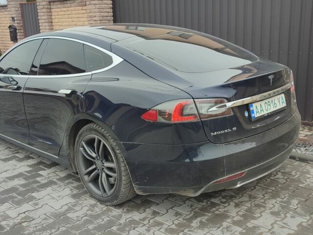 Синий Тесла Модель С, объемом двигателя 0 л и пробегом 145 тыс. км за 14000 $, фото 1 на Automoto.ua