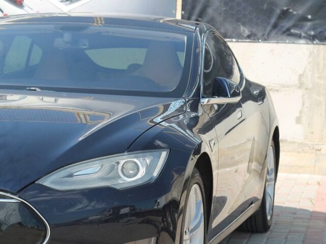 Синій Тесла Модель С, об'ємом двигуна 0 л та пробігом 100 тис. км за 15000 $, фото 4 на Automoto.ua