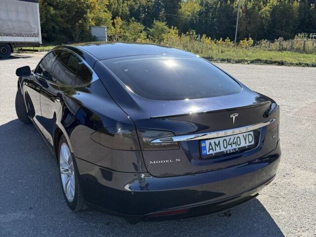 Синий Тесла Модель С, объемом двигателя 0 л и пробегом 245 тыс. км за 11994 $, фото 3 на Automoto.ua