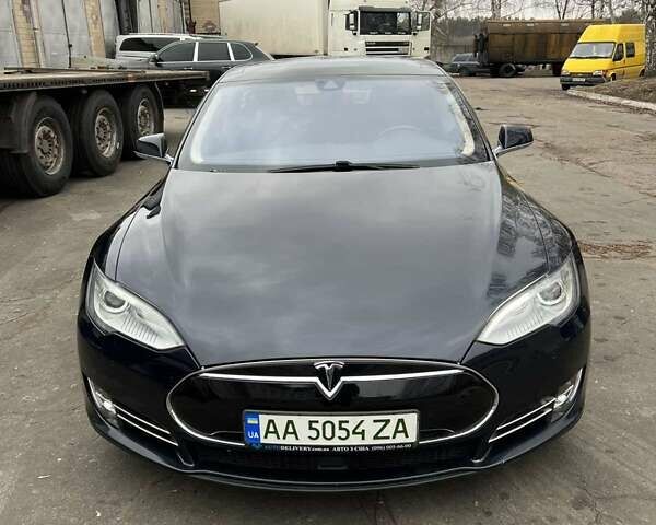 Синій Тесла Модель С, об'ємом двигуна 0 л та пробігом 93 тис. км за 32000 $, фото 2 на Automoto.ua