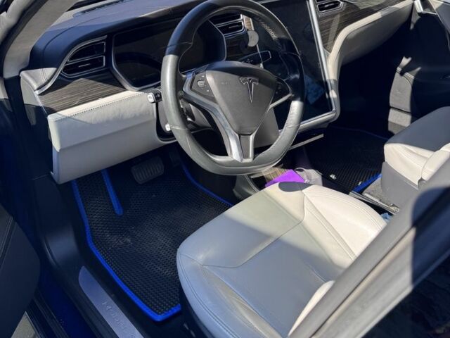 Синий Тесла Модель С, объемом двигателя 0 л и пробегом 98 тыс. км за 18000 $, фото 5 на Automoto.ua