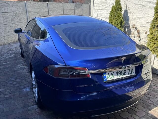 Синий Тесла Модель С, объемом двигателя 0 л и пробегом 98 тыс. км за 18000 $, фото 1 на Automoto.ua