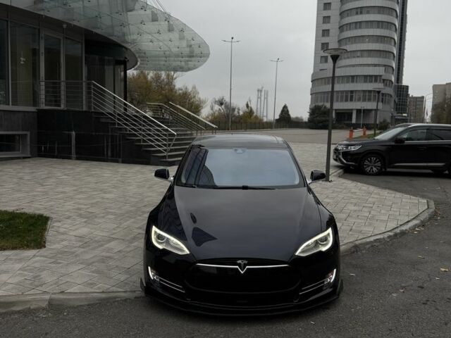 Синій Тесла Модель С, об'ємом двигуна 0 л та пробігом 260 тис. км за 19000 $, фото 3 на Automoto.ua