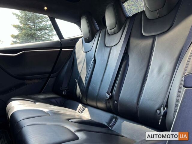 Синий Тесла Модель С, объемом двигателя 70 л и пробегом 135 тыс. км за 16500 $, фото 10 на Automoto.ua