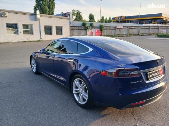 Синий Тесла Модель С, объемом двигателя 0 л и пробегом 135 тыс. км за 15990 $, фото 6 на Automoto.ua