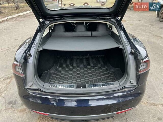 Синій Тесла Модель С, об'ємом двигуна 0 л та пробігом 93 тис. км за 32000 $, фото 20 на Automoto.ua