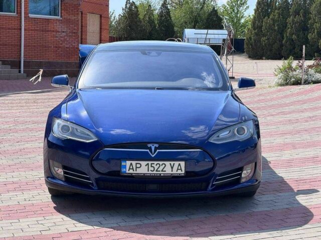 Синий Тесла Модель С, объемом двигателя 0 л и пробегом 295 тыс. км за 14500 $, фото 1 на Automoto.ua