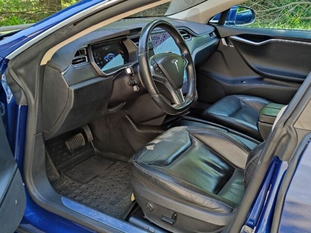 Синий Тесла Модель С, объемом двигателя 0 л и пробегом 125 тыс. км за 17000 $, фото 8 на Automoto.ua