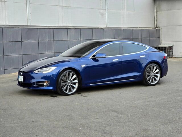 Синий Тесла Модель С, объемом двигателя 0 л и пробегом 87 тыс. км за 20200 $, фото 1 на Automoto.ua