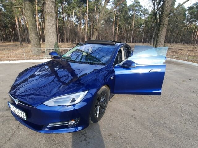 Синий Тесла Модель С, объемом двигателя 0 л и пробегом 145 тыс. км за 18500 $, фото 2 на Automoto.ua