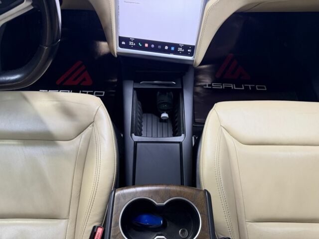 Синій Тесла Модель С, об'ємом двигуна 0 л та пробігом 244 тис. км за 15500 $, фото 22 на Automoto.ua