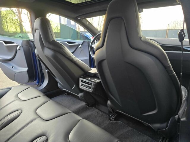 Синій Тесла Модель С, об'ємом двигуна 0 л та пробігом 87 тис. км за 19700 $, фото 14 на Automoto.ua