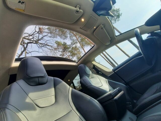 Синий Тесла Модель С, объемом двигателя 0 л и пробегом 145 тыс. км за 18500 $, фото 8 на Automoto.ua