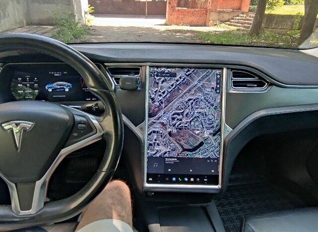 Синий Тесла Модель С, объемом двигателя 0 л и пробегом 200 тыс. км за 14000 $, фото 11 на Automoto.ua