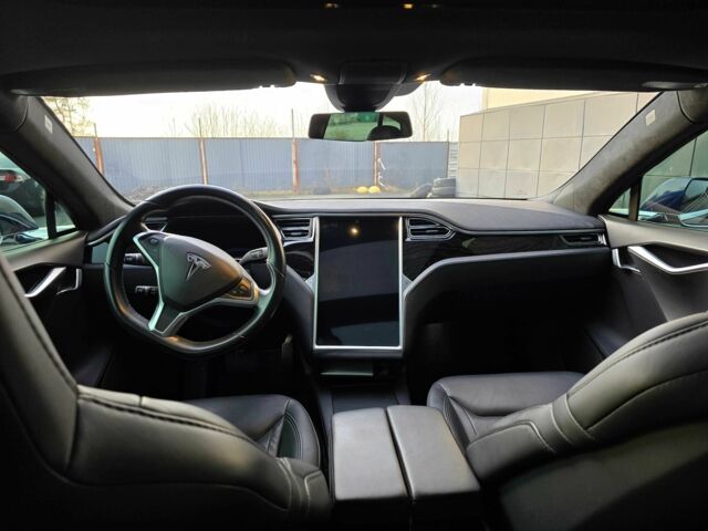 Синий Тесла Модель С, объемом двигателя 0 л и пробегом 87 тыс. км за 20200 $, фото 19 на Automoto.ua