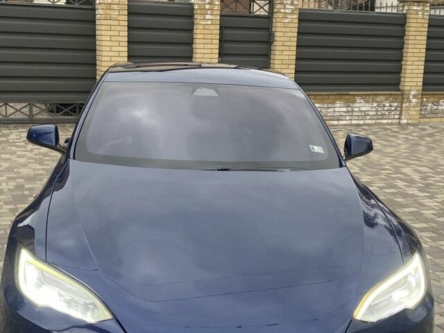 Синий Тесла Модель С, объемом двигателя 0 л и пробегом 195 тыс. км за 17450 $, фото 1 на Automoto.ua