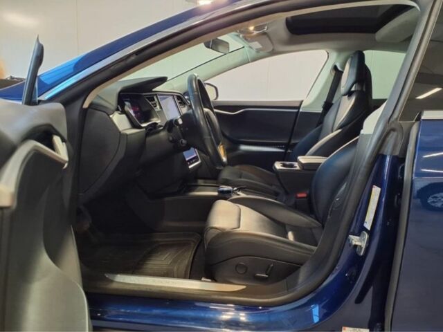 Синій Тесла Модель С, об'ємом двигуна 0 л та пробігом 142 тис. км за 17700 $, фото 6 на Automoto.ua