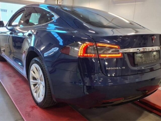 Синій Тесла Модель С, об'ємом двигуна 0 л та пробігом 142 тис. км за 17700 $, фото 2 на Automoto.ua