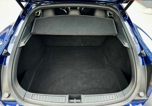 Синий Тесла Модель С, объемом двигателя 0 л и пробегом 201 тыс. км за 21500 $, фото 9 на Automoto.ua