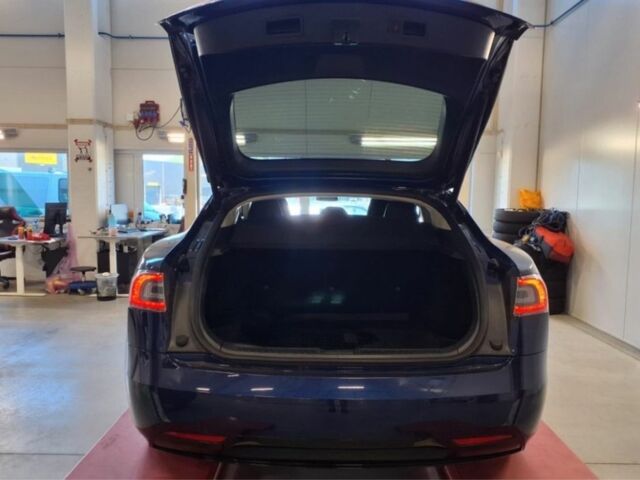 Синій Тесла Модель С, об'ємом двигуна 0 л та пробігом 142 тис. км за 17700 $, фото 3 на Automoto.ua