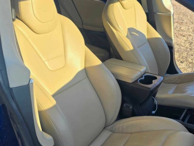 Синій Тесла Модель С, об'ємом двигуна 0 л та пробігом 62 тис. км за 8000 $, фото 7 на Automoto.ua