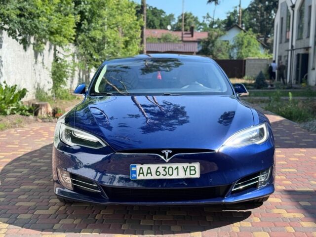 Синий Тесла Модель С, объемом двигателя 0 л и пробегом 165 тыс. км за 17500 $, фото 3 на Automoto.ua