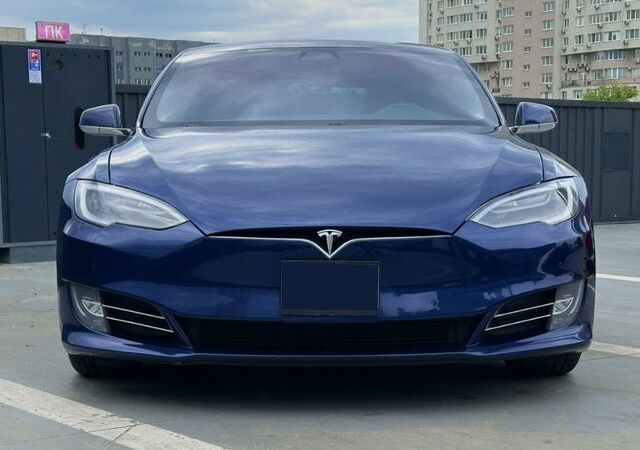 Синий Тесла Модель С, объемом двигателя 0 л и пробегом 201 тыс. км за 21500 $, фото 1 на Automoto.ua