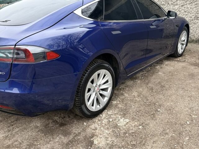 Синий Тесла Модель С, объемом двигателя 0 л и пробегом 67 тыс. км за 24499 $, фото 5 на Automoto.ua