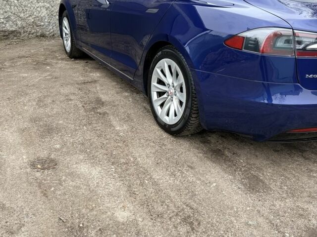 Синий Тесла Модель С, объемом двигателя 0 л и пробегом 67 тыс. км за 24499 $, фото 3 на Automoto.ua