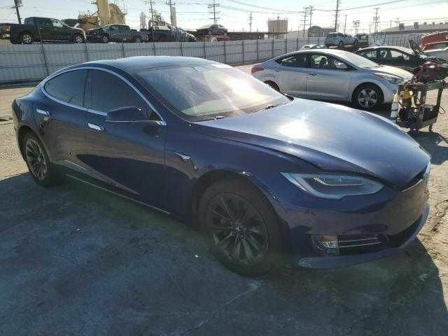 Синий Тесла Модель С, объемом двигателя 0 л и пробегом 75 тыс. км за 7200 $, фото 3 на Automoto.ua