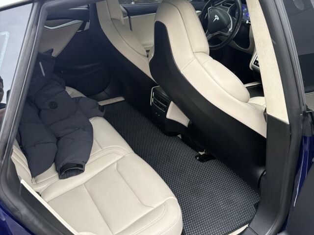 Синій Тесла Модель С, об'ємом двигуна 0 л та пробігом 67 тис. км за 24499 $, фото 6 на Automoto.ua