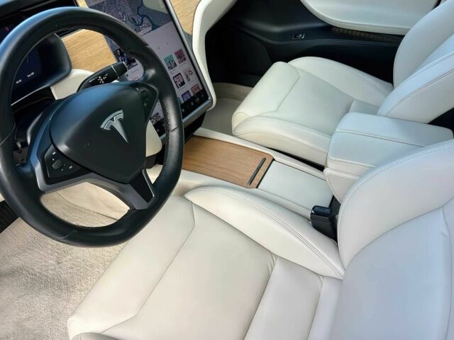 Синій Тесла Модель С, об'ємом двигуна 0 л та пробігом 48 тис. км за 10000 $, фото 8 на Automoto.ua