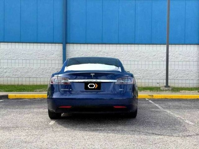 Синий Тесла Модель С, объемом двигателя 0 л и пробегом 25 тыс. км за 7500 $, фото 3 на Automoto.ua