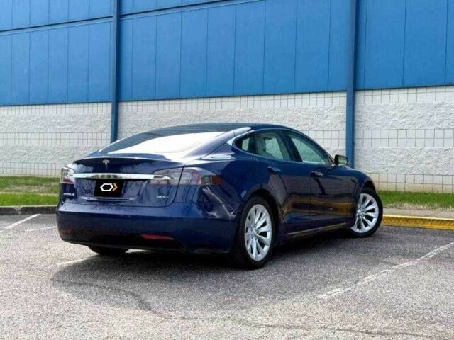 Синий Тесла Модель С, объемом двигателя 0 л и пробегом 25 тыс. км за 10300 $, фото 4 на Automoto.ua