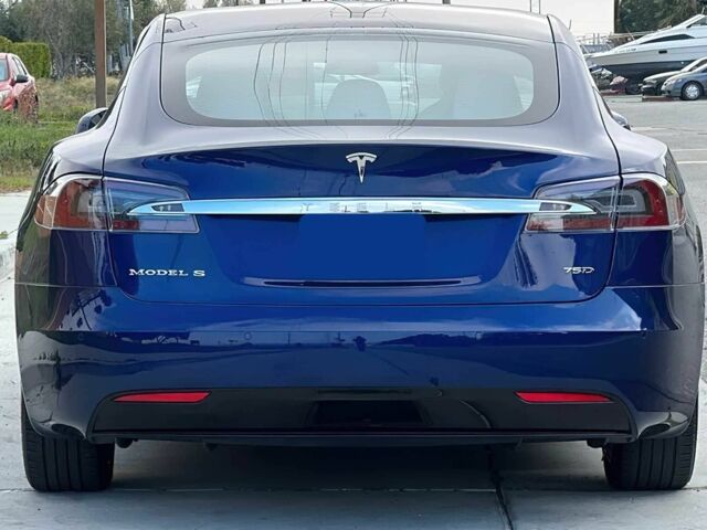 Синій Тесла Модель С, об'ємом двигуна 0 л та пробігом 48 тис. км за 10000 $, фото 4 на Automoto.ua