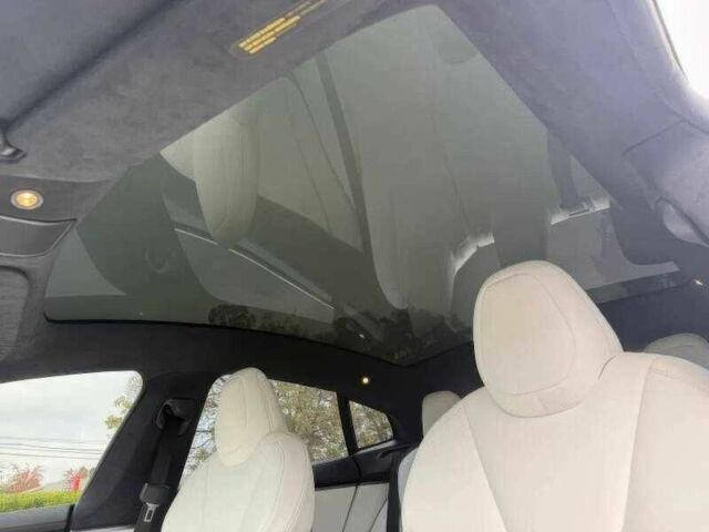 Синій Тесла Модель С, об'ємом двигуна 0 л та пробігом 45 тис. км за 11150 $, фото 10 на Automoto.ua